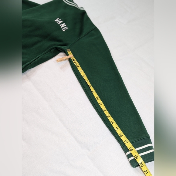 Vans Unisex Varsity Crew Sweatshirt - Picture 8 of 9